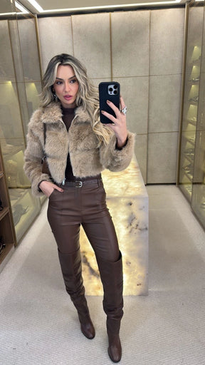 Casaco Curto Pelinhos