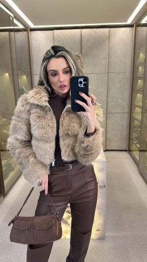 Casaco Curto Pelinhos